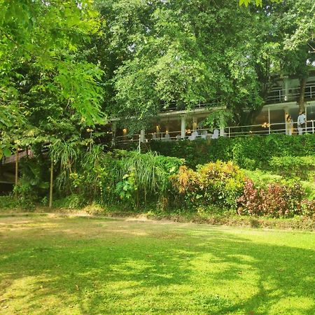 Plantation Hotel Helarambe Exterior photo
