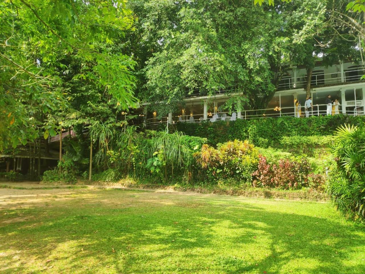 Plantation Hotel Helarambe Exterior photo